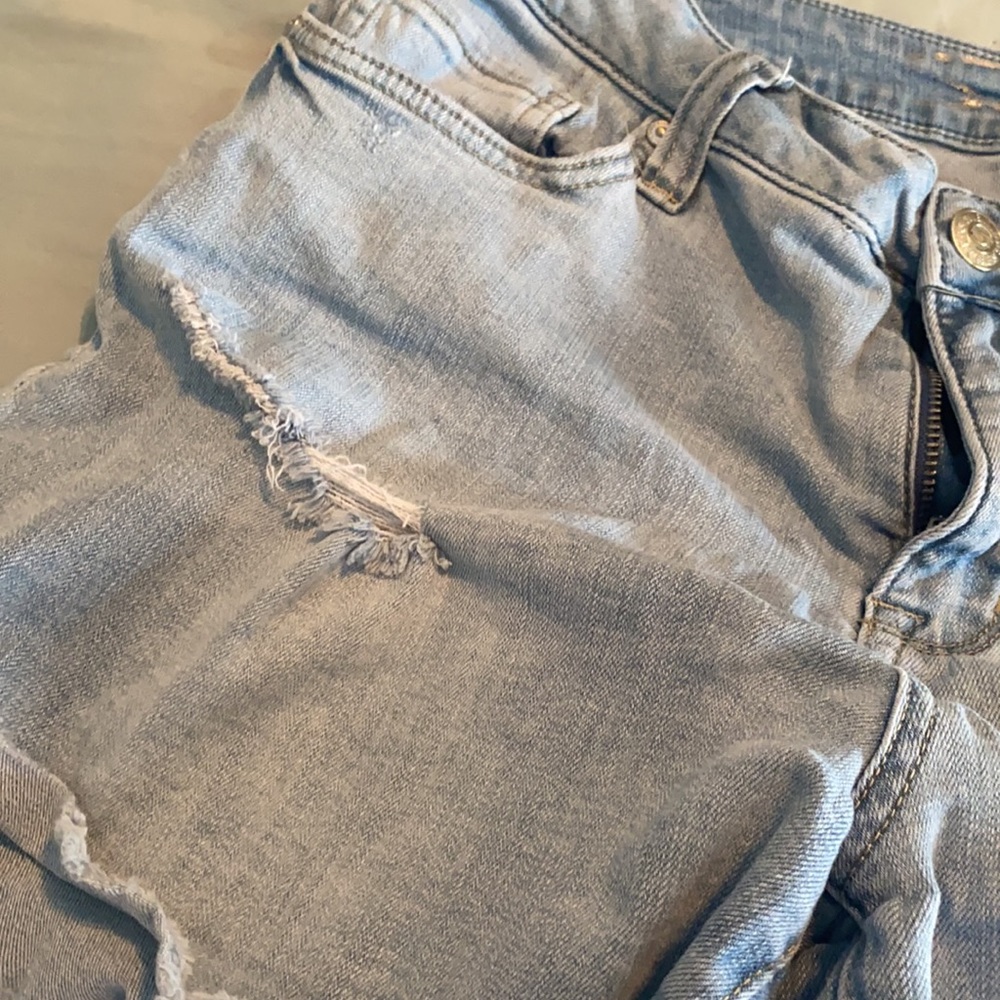 Shorts. - Picture 4 of 4